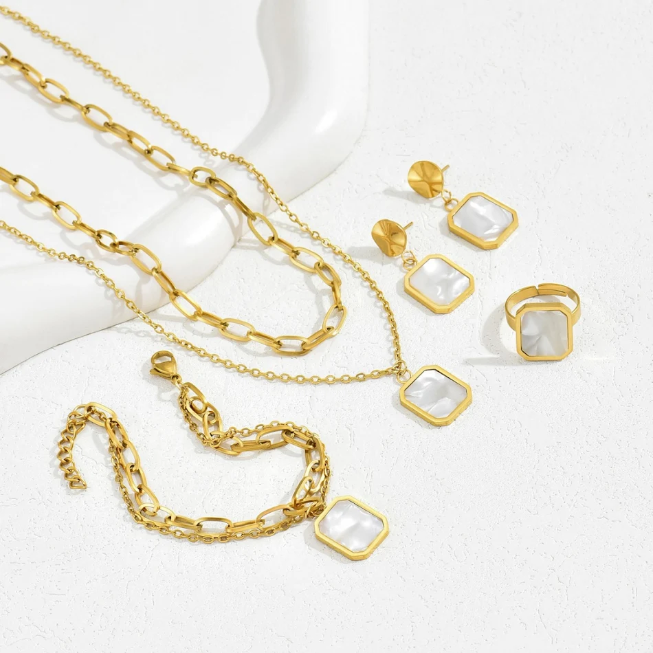 Conjunto de Joias com Conchas