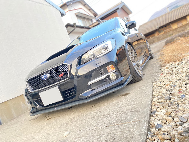 レヴォーグの初投稿です！ よろしくお願いします！・洗車・少し低い車・カスタムカーに関するカスタム事例の投稿画像1枚目