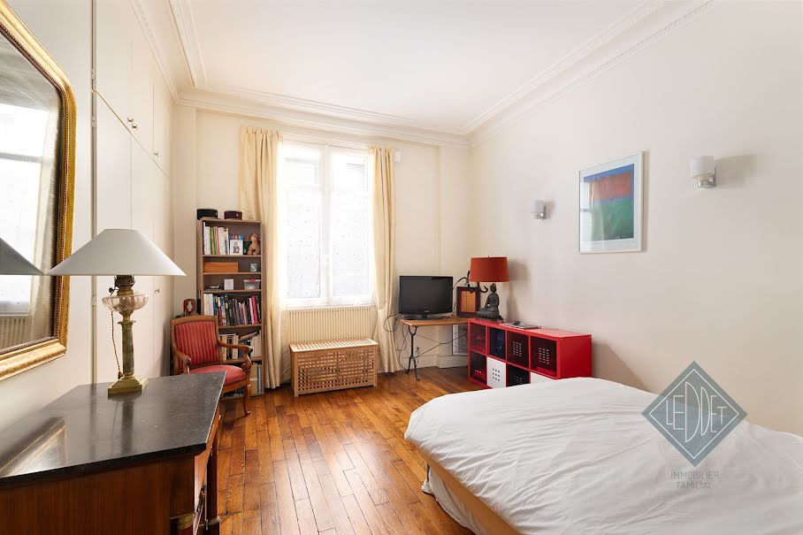 Vente appartement 2 pièces 61 m² à Paris 7ème (75007), 695 000 €