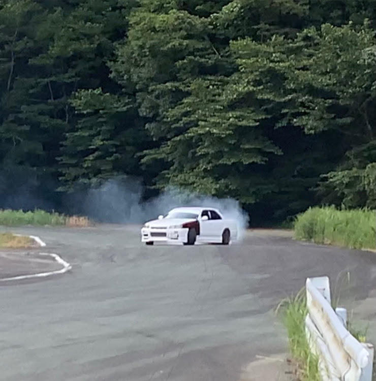 スカイラインのER34 4ドア・ドリフト走行会・サーキットデビュー・モーターランドたぢかわ・のむけんに憧れてに関するカスタム事例の投稿画像1枚目