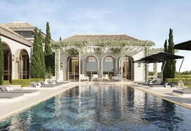 Villa with pool 4