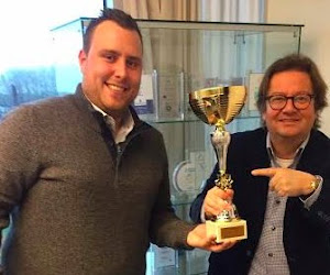 VIDEO: Marc Coucke vroeg een beker voor de herfsttitel, wij brachten er hem één!