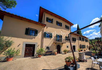 Corps de ferme avec jardin et piscine 3