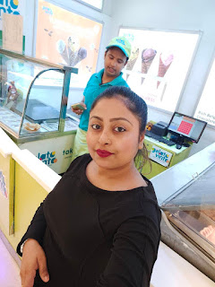 Tanusha Sharma at Gelato Vinto, Ambience Mall,  photos