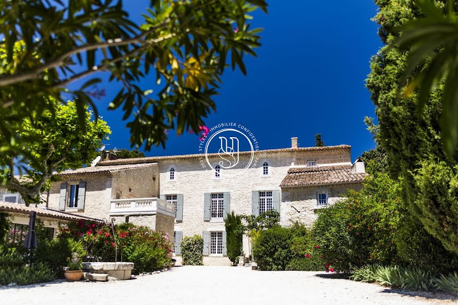 Vente maison 15 pièces 700 m² à Saint-Rémy-de-Provence (13210), 1 990 000 €