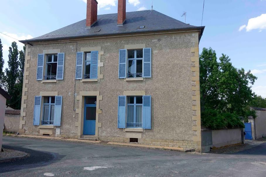 Vente maison 7 pièces 210 m² à Bengy-sur-Craon (18520), 359 000 €