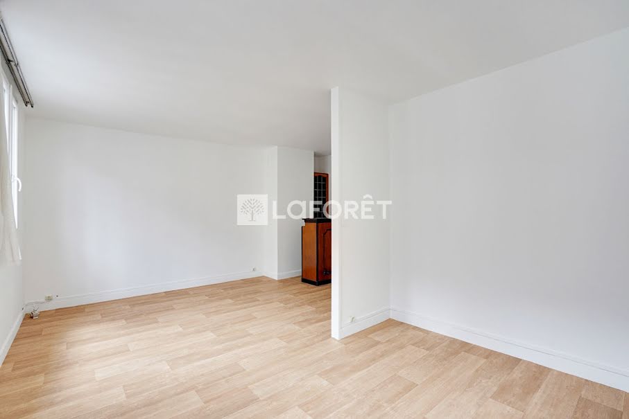 Vente appartement 3 pièces 67.31 m² à Paris 18ème (75018), 490 000 €