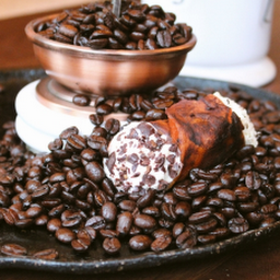 Espresso Macchiato Cannoli