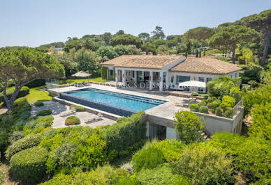 Propriété avec piscine et jardin 2