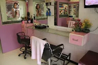 Simran Beauty Salon & Spa photo 3