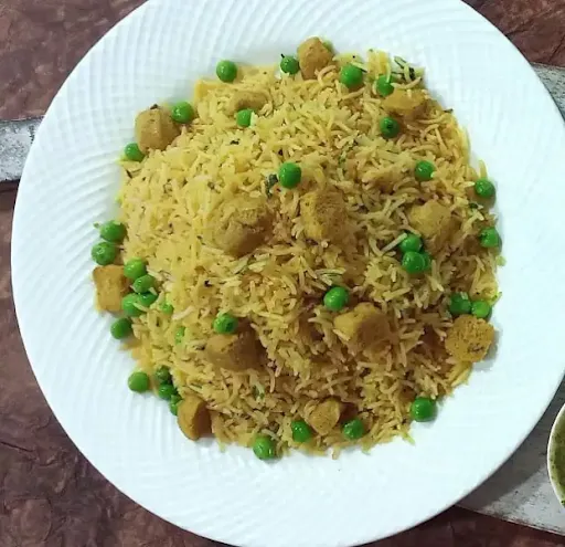 Soyabean Matar Pulao With Raita