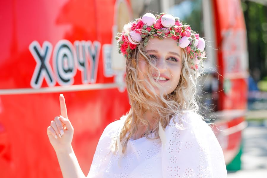 Fotografo di matrimoni Elena Kuznecova (elenka). Foto del 1 luglio 2022