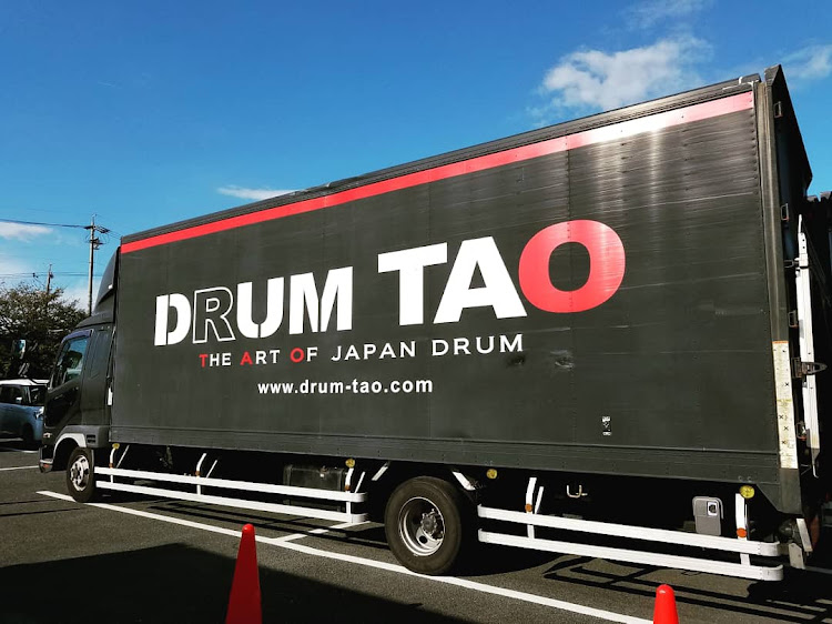 エルグランドのローガン・御田家🍢・DRUM TAO・和太鼓・萌えに関するカスタム事例の投稿画像1枚目
