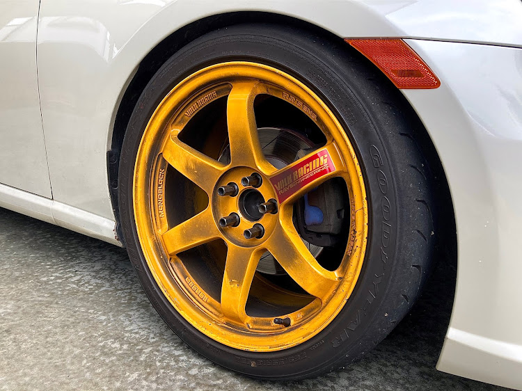 BRZのレボリューションBRZ・走行会・瀬戸内海サーキット走行会・点検は大事・タイヤパンクに関するカスタム事例の投稿画像2枚目