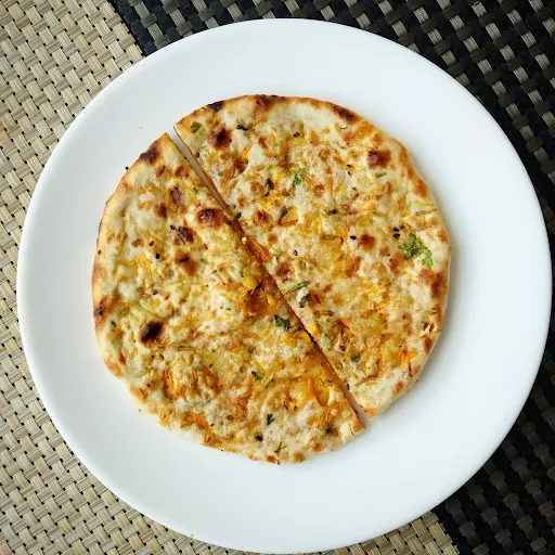 Amritsari Stuffed Kulcha