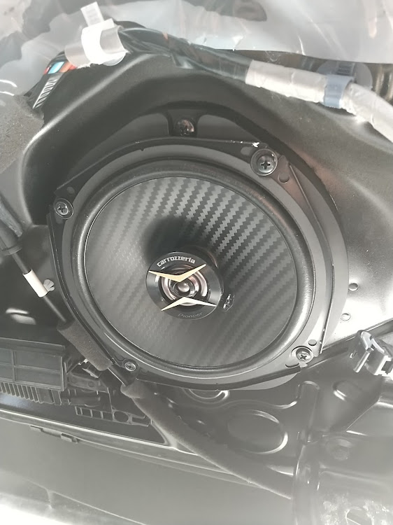 ステップワゴンのフィルム施工・スピーカー交換・MUGEN・初戦敗退・スイーツ最高‼️に関するカスタム事例の投稿画像8枚目