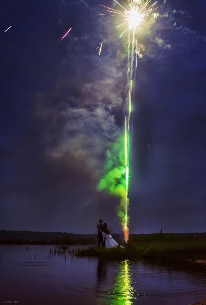 Wedding photographer Maksim Garibaldi (garibaldi). Photo of 19 September 2016