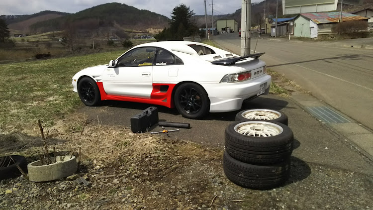MR2のしろちゃん号GT・タイヤ交換・トラストフロントスカート・復活祭に関するカスタム事例の投稿画像4枚目