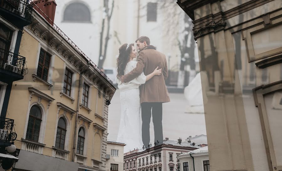 Fotógrafo de casamento Nazariy Slyusarchuk (photofanatix). Foto de 15 de fevereiro 2019