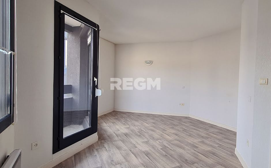 Vente appartement 1 pièce 25.93 m² à Chamalieres (63400), 35 000 €