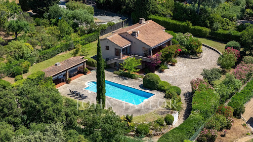 Seaside property with pool 1