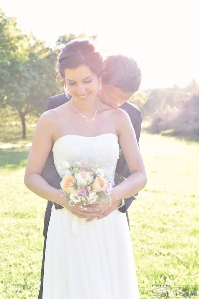 Fotógrafo de casamento Ramóna Szép (ramonaszep). Foto de 29 de janeiro 2019