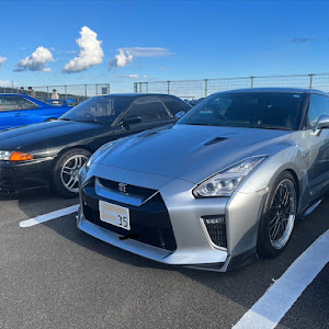 NISSAN GT-R R35