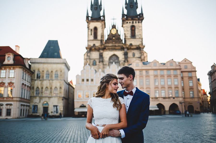 Fotógrafo de bodas Zhenya Istinova (mrsnobody). Foto del 8 de octubre 2017