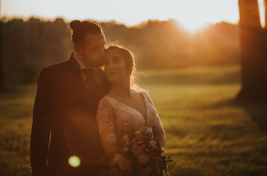 Wedding photographer Grey Mount (greymountphoto). Photo of 6 April 2020