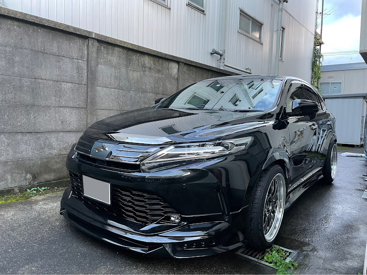 ハリアーのハリアー乗りと繋がりたい・洗車・いつもイイネ&コメントありがとうございます🙇‍♂️・スパシャン2020に関するカスタム事例の投稿画像1枚目
