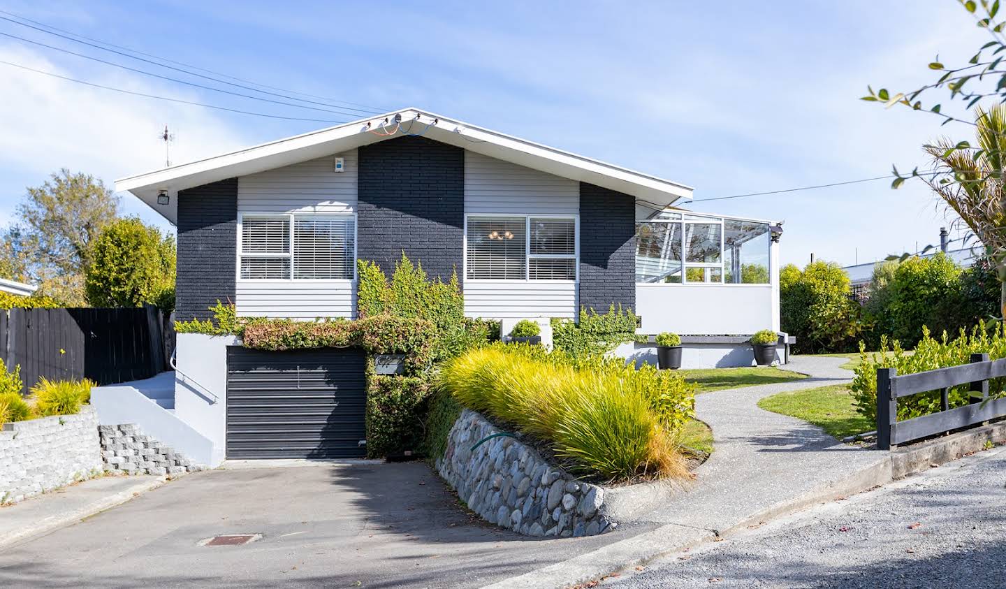 House with garden Masterton