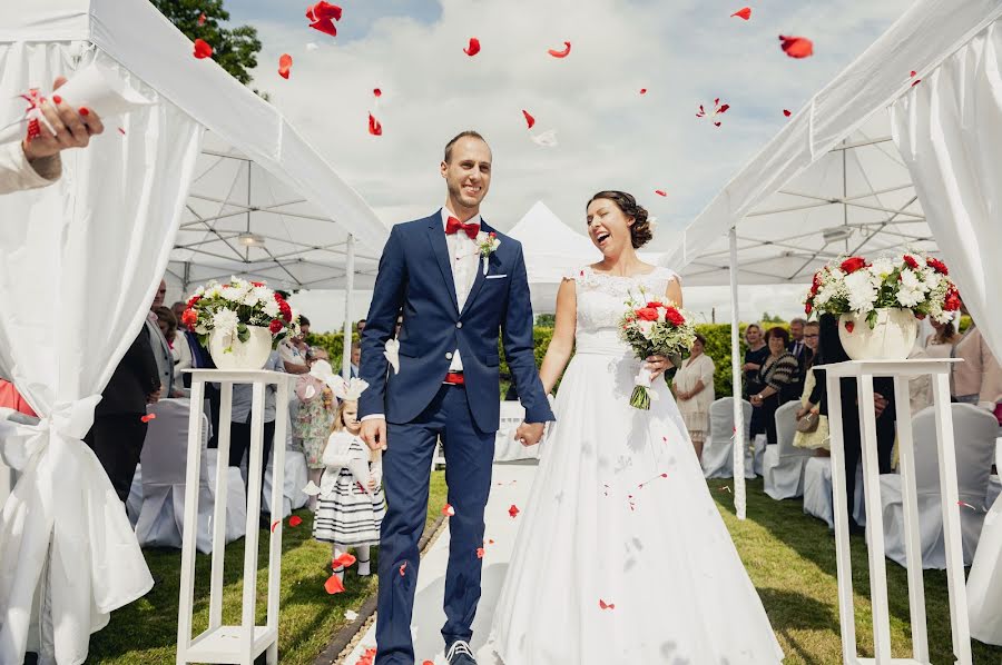 Wedding photographer Maciej Niesłony (magichour). Photo of 12 July 2015