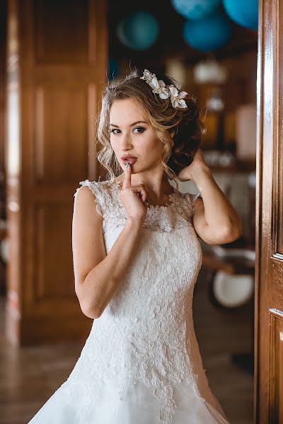 Wedding photographer Aleksey Krasnoperov (alex2006). Photo of 19 October 2015