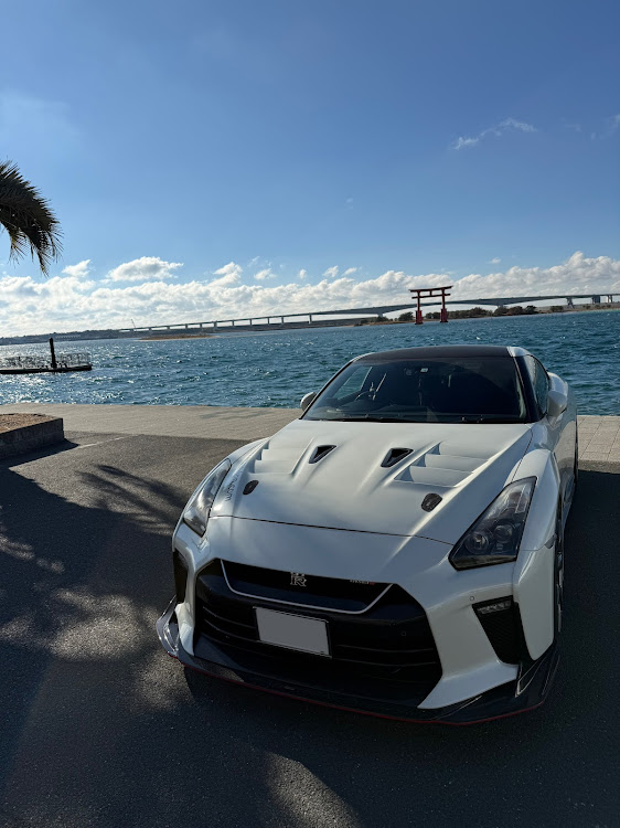 NISSAN GT-Rの謹賀新年2025・あけましておめでとうございます・今年もよろしくお願いします・聖地巡礼・お参りしました🙏🏻に関するカスタム事例の投稿画像1枚目