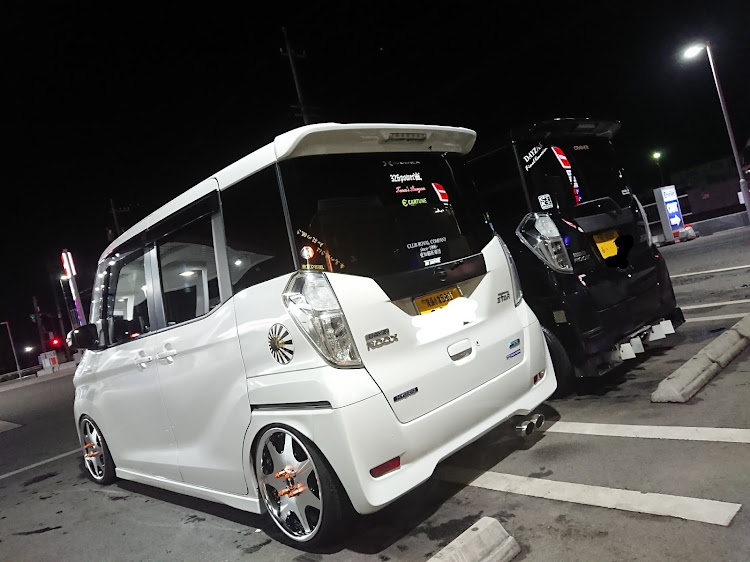 デイズルークスの洗車・夜のガススタ・ホリデースタイル・県外遠征に関するカスタム事例の投稿画像5枚目