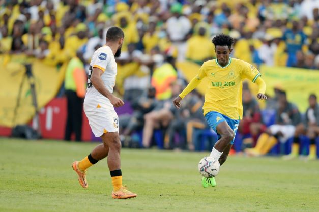 Reeve Frosler of Kaizer Chiefs and Abubeker Ahmed Nasir of Mamelodi Sundowns during the DStv Premiership match at Loftus Versfeld Stadium on August 13.