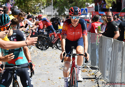 Geraint Thomas gaat dan toch mee in 'oude zeikerd'-theorie en doet op een hilarische manier aan zelfspot