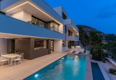 Villa with pool and terrace 2