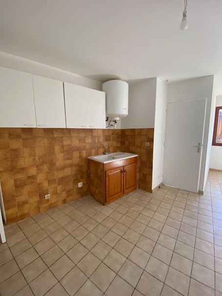 Location  appartement 2 pièces 32 m² à La Farlède (83210), 485 €