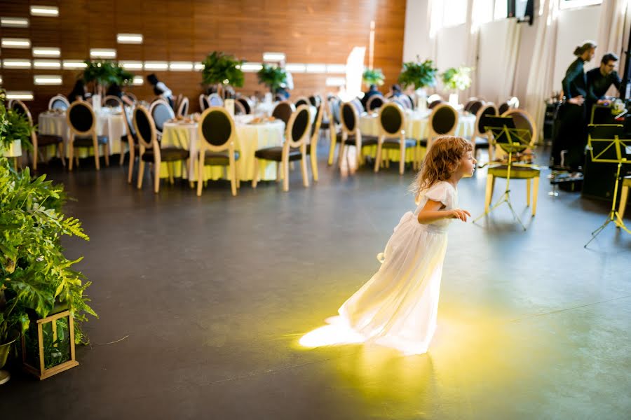 Fotógrafo de casamento Adrian Ilea (adrianilea). Foto de 10 de setembro 2023