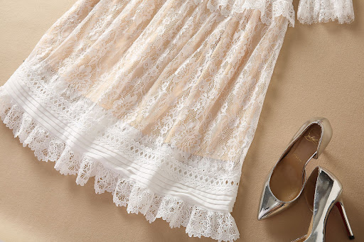 Title 14, Pleated Stitching Lace Long Sleeve Dress