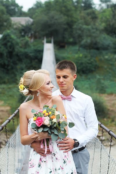 Bryllupsfotograf Vladi Bush (vladabushphoto). Foto fra juni 26 2018