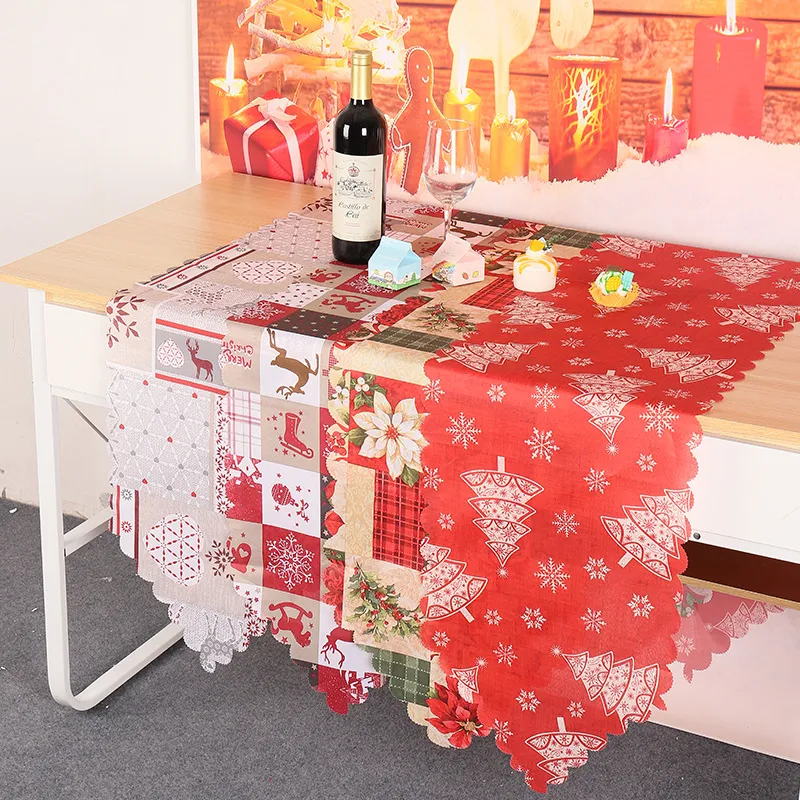 Title 3, Kerstdecoratie tafelloper van bedrukt stof, fee...