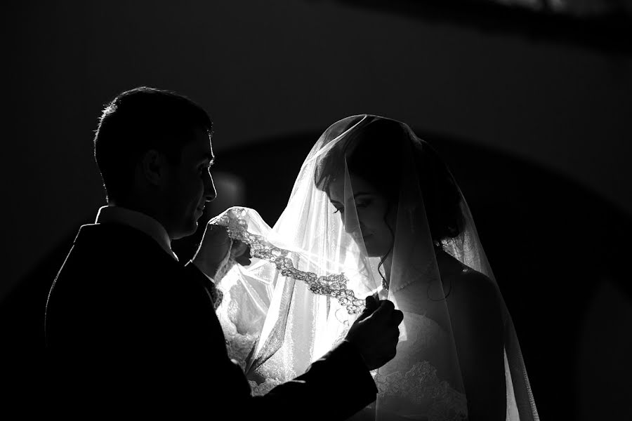 Fotógrafo de casamento Artur Papyan (arch7). Foto de 29 de janeiro 2016