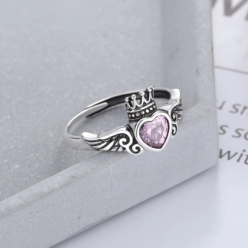S925 Sterling zilveren open ring met diamanten. Tijdloze elegantie en schittering voor een verfijnde en opvallende uitstraling. Perfect cadeau.