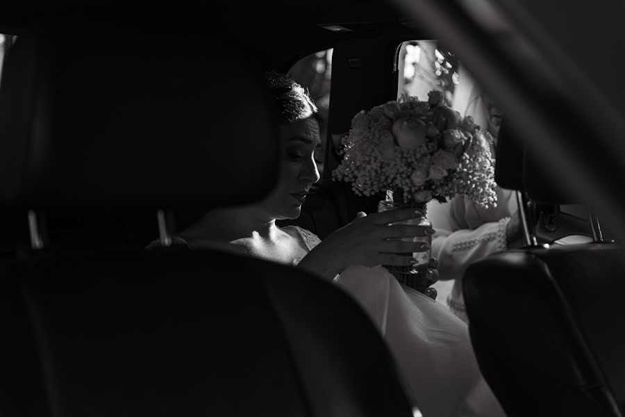 Wedding photographer Tina Yalova (tinayalovaphoto). Photo of 7 August 2023