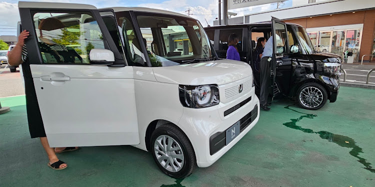 幻 a.k.a 隊長 with.JUICEさんが投稿した乗り換えたい・洗車・代車カスタムに関するカスタム事例の投稿画像2枚目