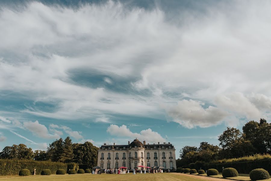 Pulmafotograaf Bertrand Roguet (piranga). Foto tehtud 21 märts 2022