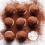 Bourbon-Caramel Truffles was pinched from <a href="http://www.myrecipes.com/recipe/bourbon-caramel-truffles-50400000108362/" target="_blank">www.myrecipes.com.</a>