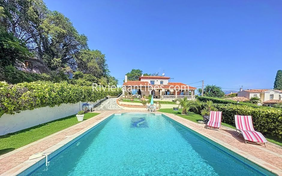 Vente villa 6 pièces 210 m² à Antibes (06600), 1 640 000 €